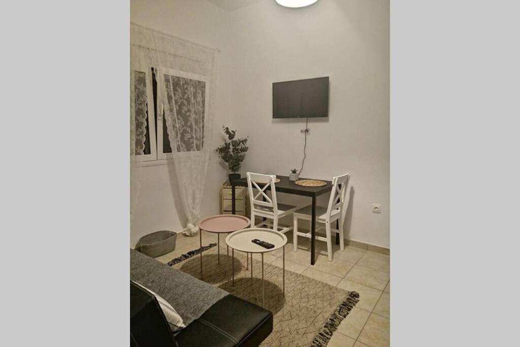 Cozy Apartment เอียลิซอส ภายนอก รูปภาพ